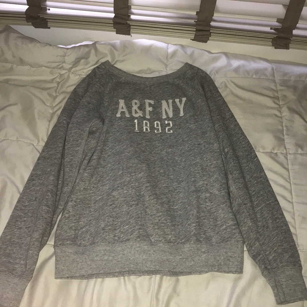 Gray women’s Abercrombie & Fitch crewneck